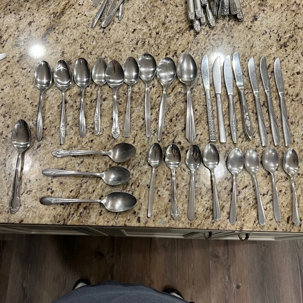 Mixed Stainless Steel Flatware Lot 27pc Assorted Spoons and Knives‎ Replacement